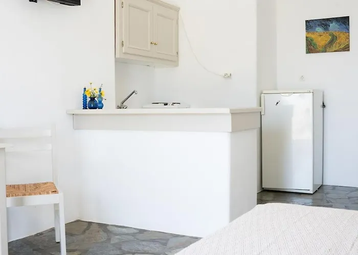 Sirokos At Winds House In Ampelas